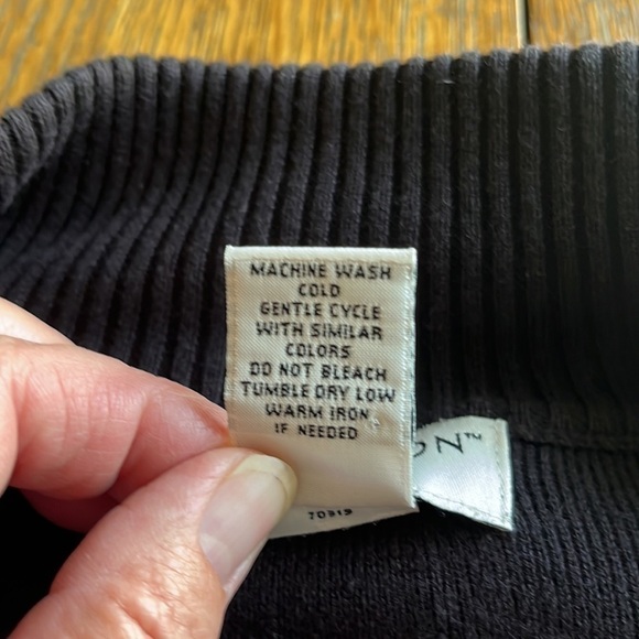 Covington black zip up sweater ribbed on bottom size XL (18) long sleeve cotton - Picture 13 of 14